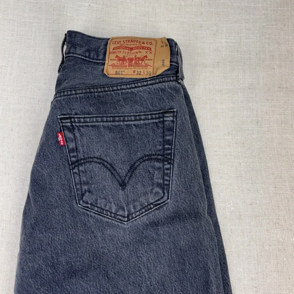 (32x25) Levi's 501 Straight Fit Button Fly Jeans-Men's,‎ stonewash blue Cotton